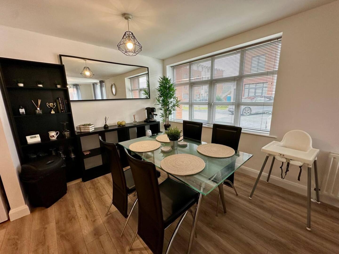 2Br City Side Apartment 贝尔法斯特 外观 照片